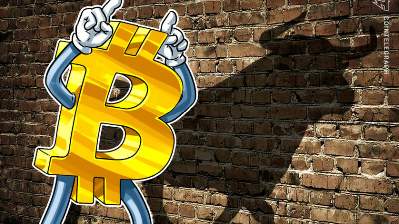 Bitcoin’s key momentum metric hints at bullish divergence as BTC clings to $33K