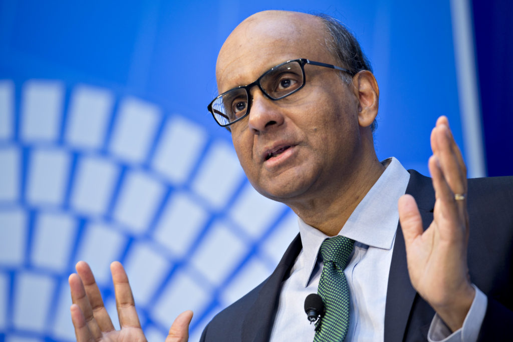 Singapore’s Central Bank Chairman Shows Openness to Stablecoins 