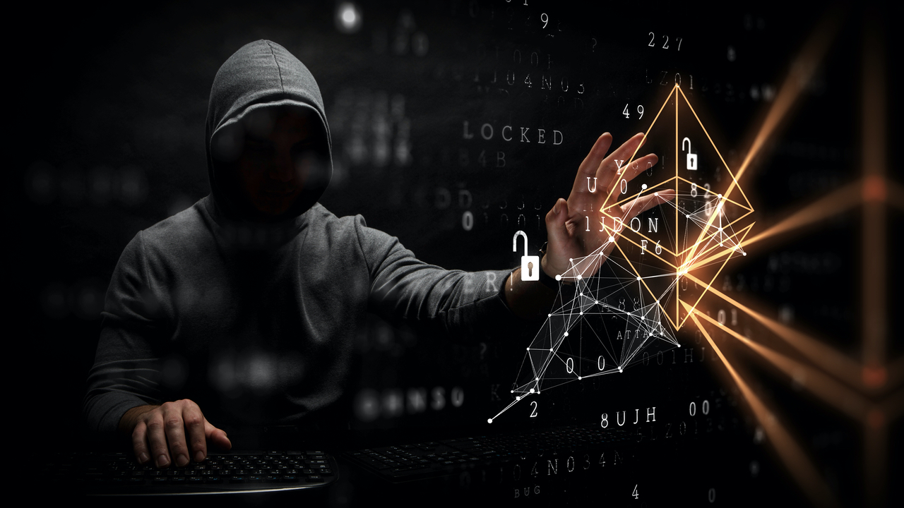 Journalist Claims She Identified the 2016 DAO Hacker, Evidence Shows Investigators ‘De-Mixed’ Wasabi Transactions