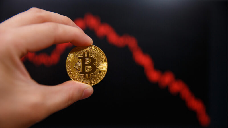 Bitcoin, Ethereum Technical Analysis: BTC Falls Below $40,000 to Start Weekend