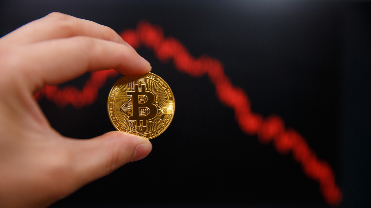 Bitcoin, Ethereum Technical Analysis: BTC Falls Below $40,000 to Start Weekend