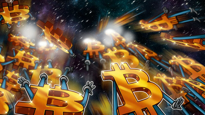 Bitcoin network transactions and fees surge amid investor de-risking