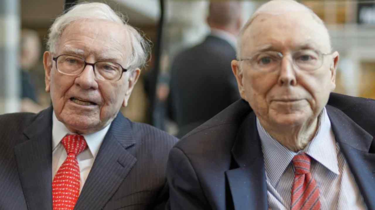 Warren Buffett Won’t Pay $25 for All Bitcoin in the World — Charlie Munger Calls BTC ‘Stupid and Evil’