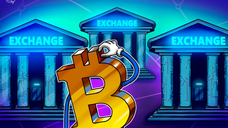 Bitcoin exchange withdrawals sink to 7-month low as users forget FTX