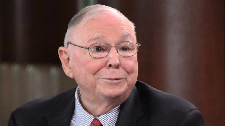 Berkshire’s Charlie Munger Says ‘Ridiculous’ Anybody Would Buy Crypto — ‘It’s an Absolute Horror’