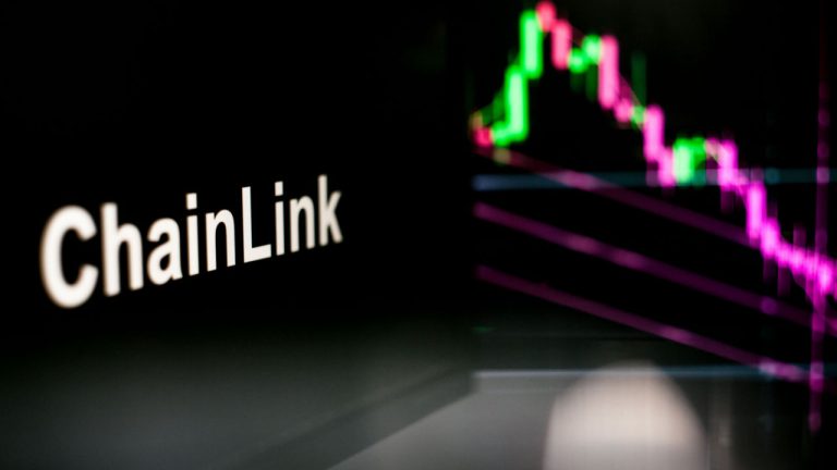 Biggest Movers: LINK Moves to 3-Month Peak, as DOGE Drops to 10-Day Low