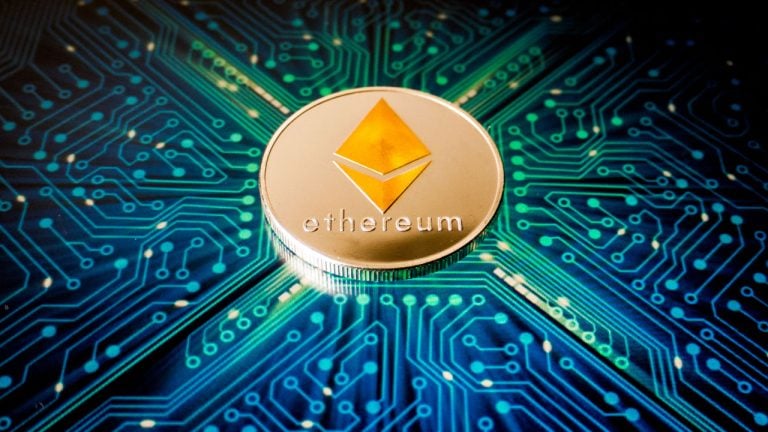 Bitcoin, Ethereum Technical Analysis: ETH Remains Above $2,100 to Start the Weekend