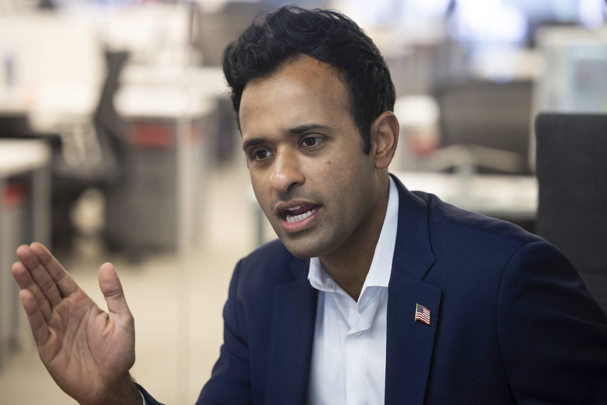 Presidential Candidate Ramaswamy Says Grayscale’s Win ‘Clears a Path to Keep BTC in the US’