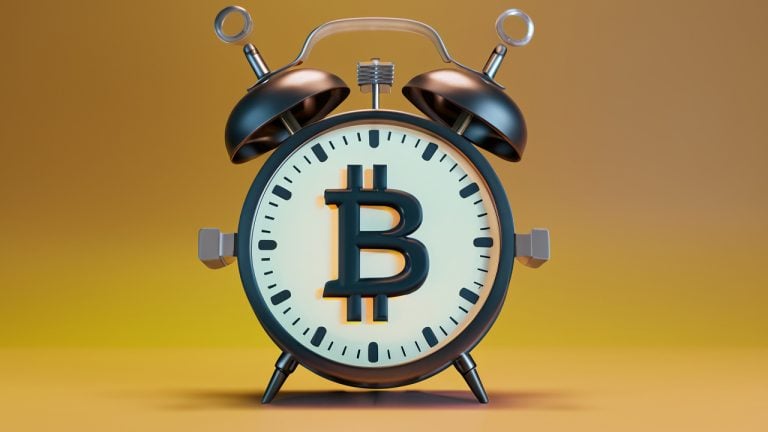 Awakening of 2012 Bitcoins: 8 Transfers Mobilize 520 BTC After 11 Years