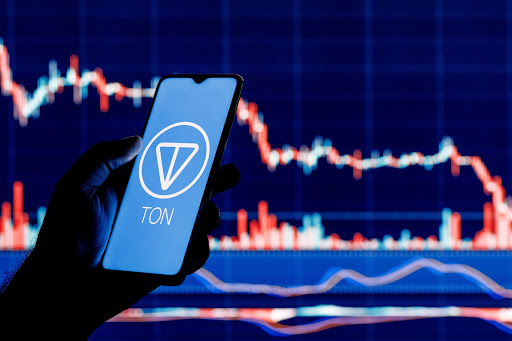 Toncoin Decline Starts While Chainlink and InQubeta Flourish