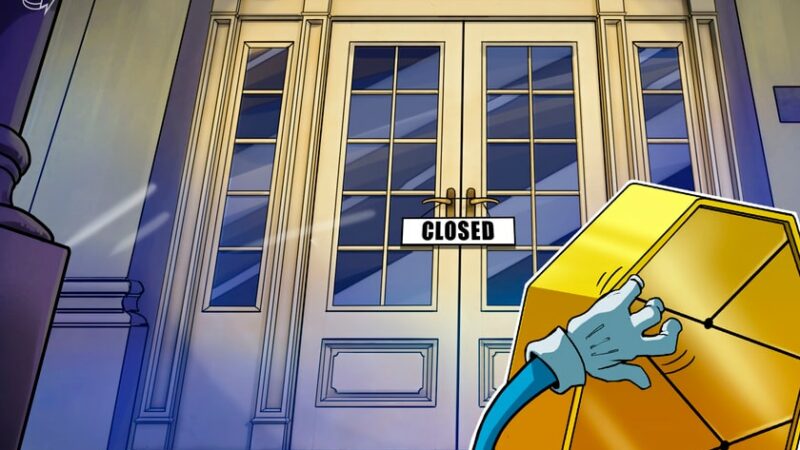 AVAX blockchain explorer to shut down as Etherscan fees draw controversy