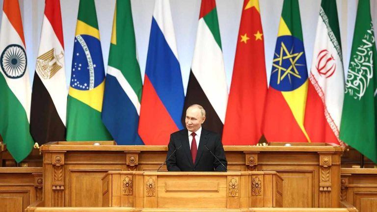 Putin Envisions Official BRICS Parliamentary Organization