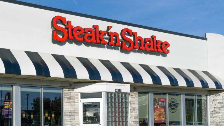 Steak ’n Shake Goes Full Crypto — 100M Can Pay With Bitcoin Next Week