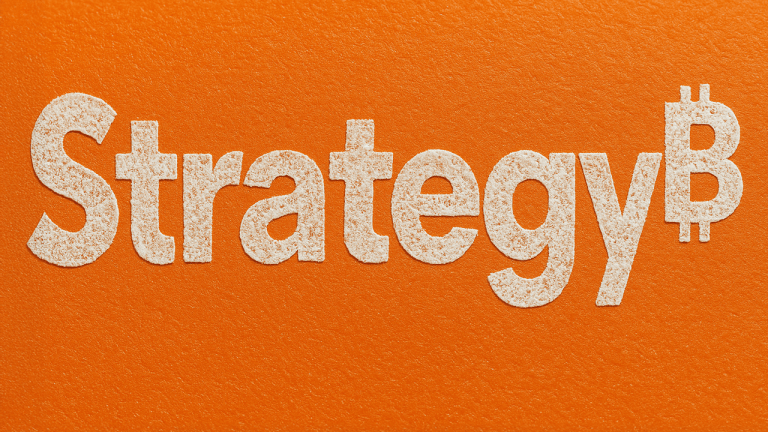 Strategy Unveils $21B Stock Offering to Amplify Bitcoin Holdings Amid Q1 Loss 