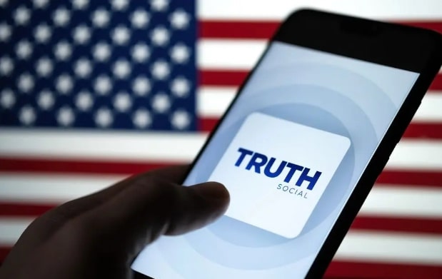 SEC Pushes Crypto ETF Decisions Again, $100B Market Waits on Truth Social and Grayscale Rulings