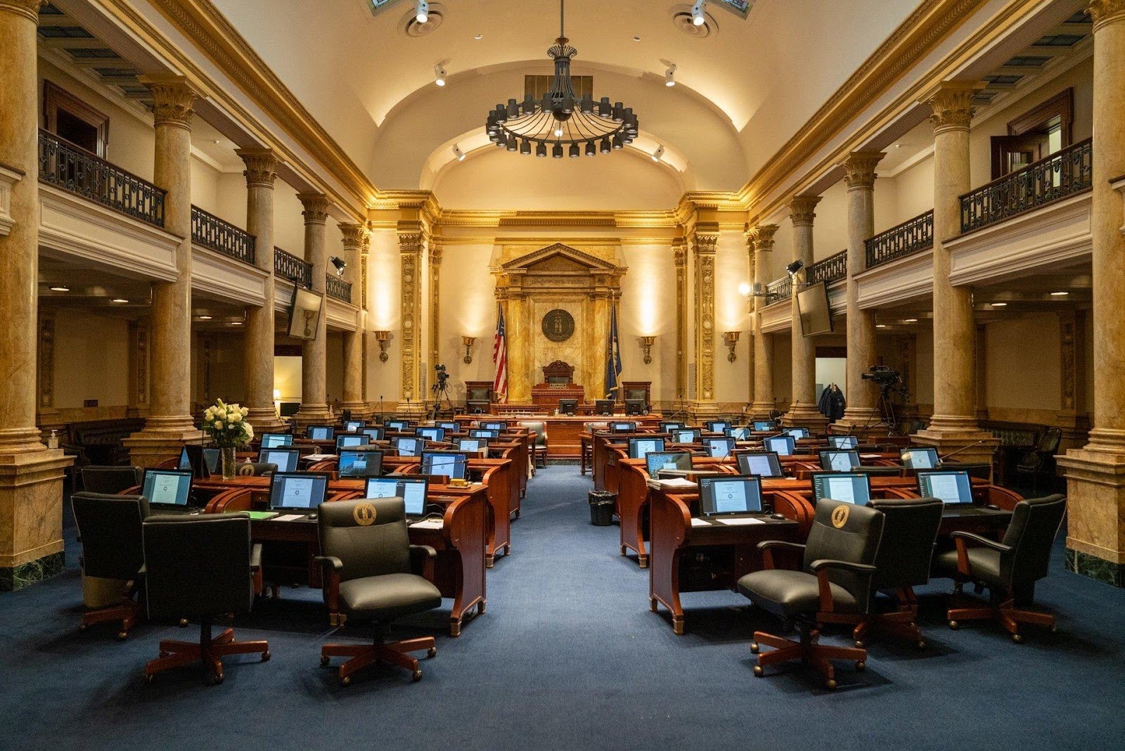 Kentucky Bill Sparks Crypto Shock as Hardware Wallet Backdoor Threatens Self-Custody