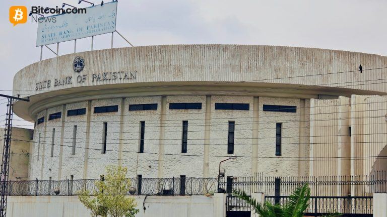 Pakistan Reverses 2018 Crypto Banking Restrictions as New Law Opens Regulated Access for Digital Asset Firms